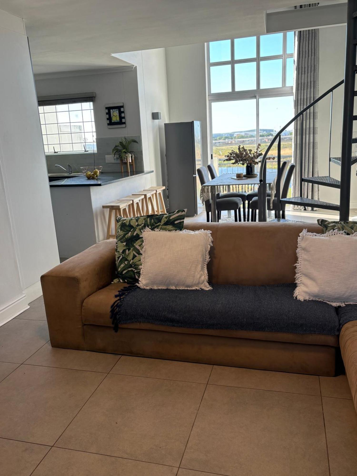 Serene Loft